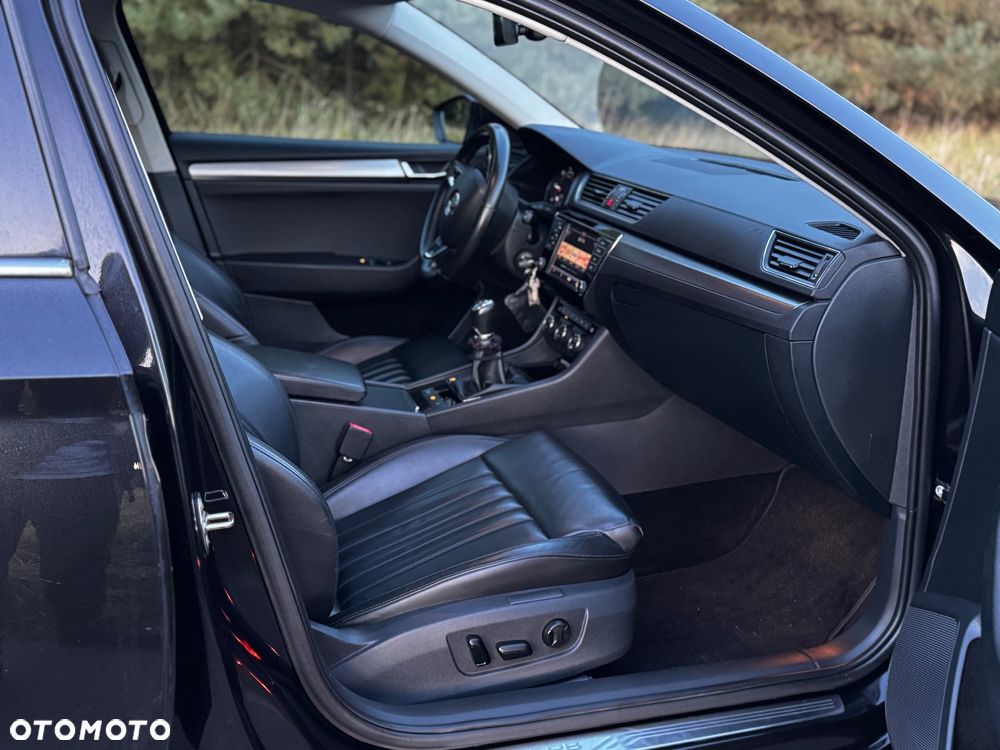 Skoda Superb 2.0 TDI Style - 17
