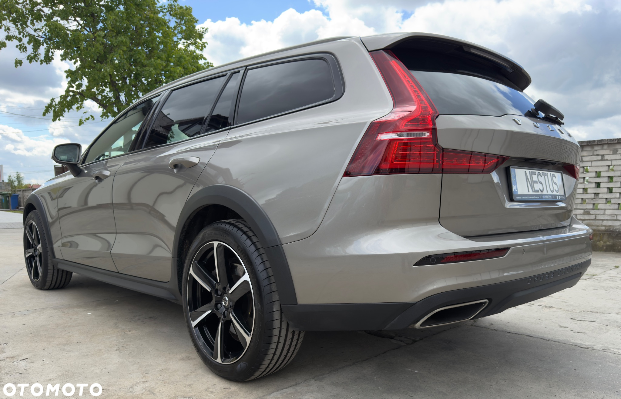 Volvo V60 Cross Country - 5