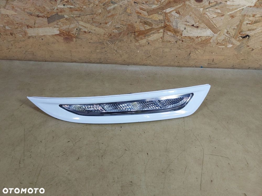 KUGA MK1 LED DRL PRAWY PRZÓD BV4113D272AA - 1