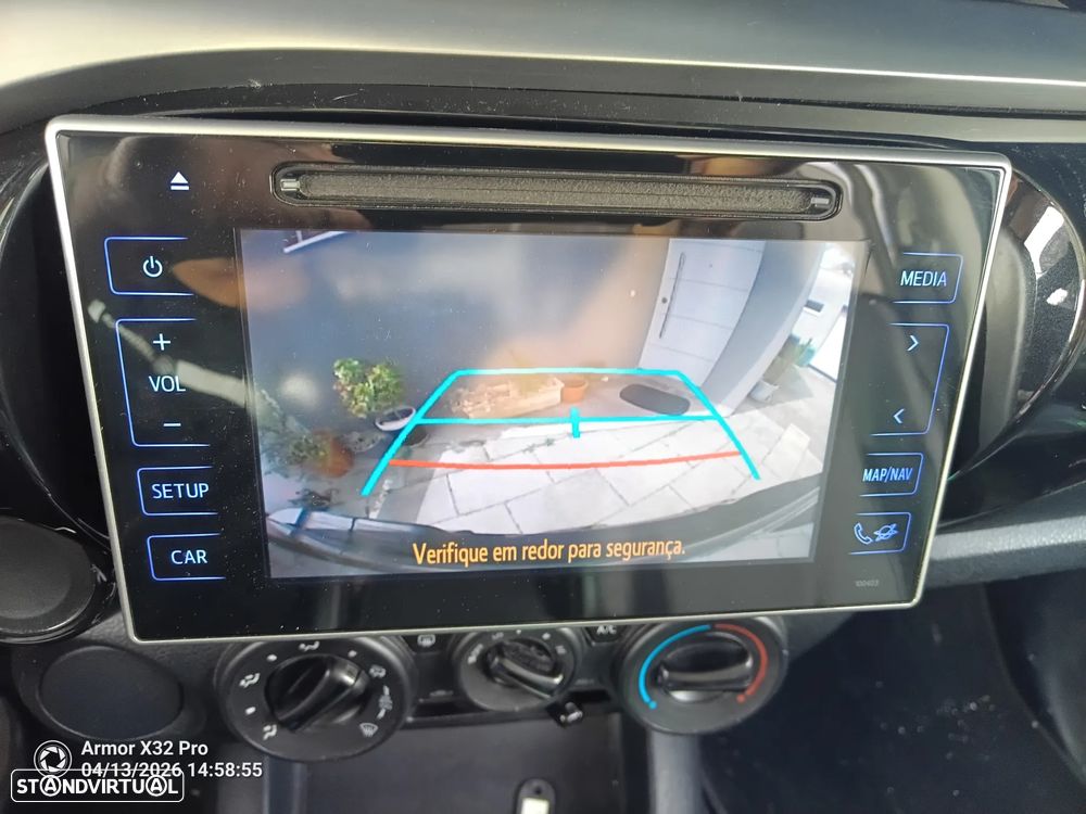 Toyota Hilux 2.4 D-4D 2WD CD Tracker - 28