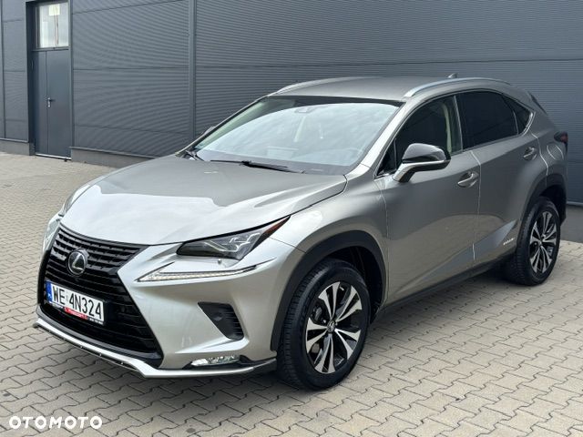 Lexus NX 300h F Impression AWD - 11