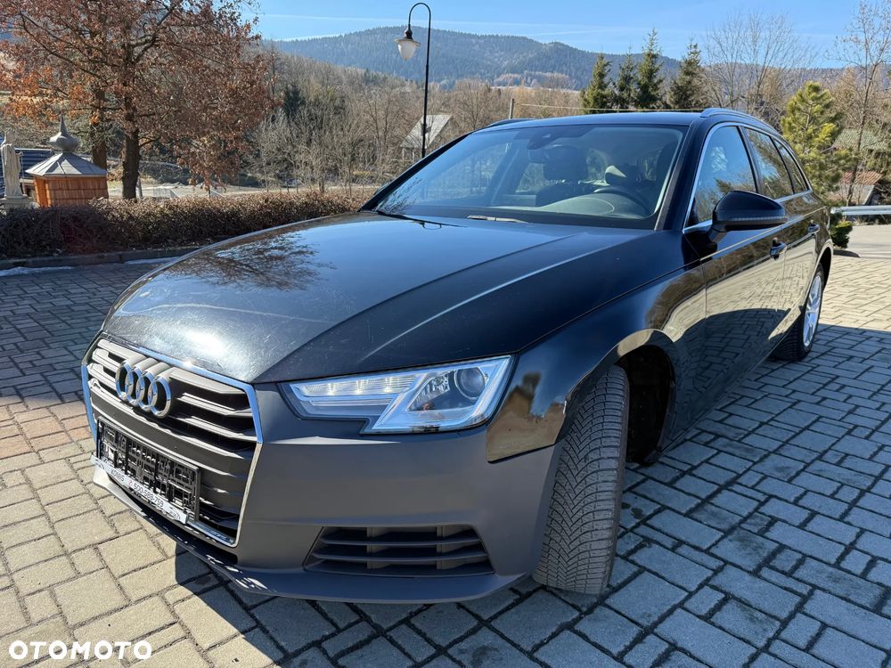 Audi A4 Avant 2.0 TDI S tronic - 1