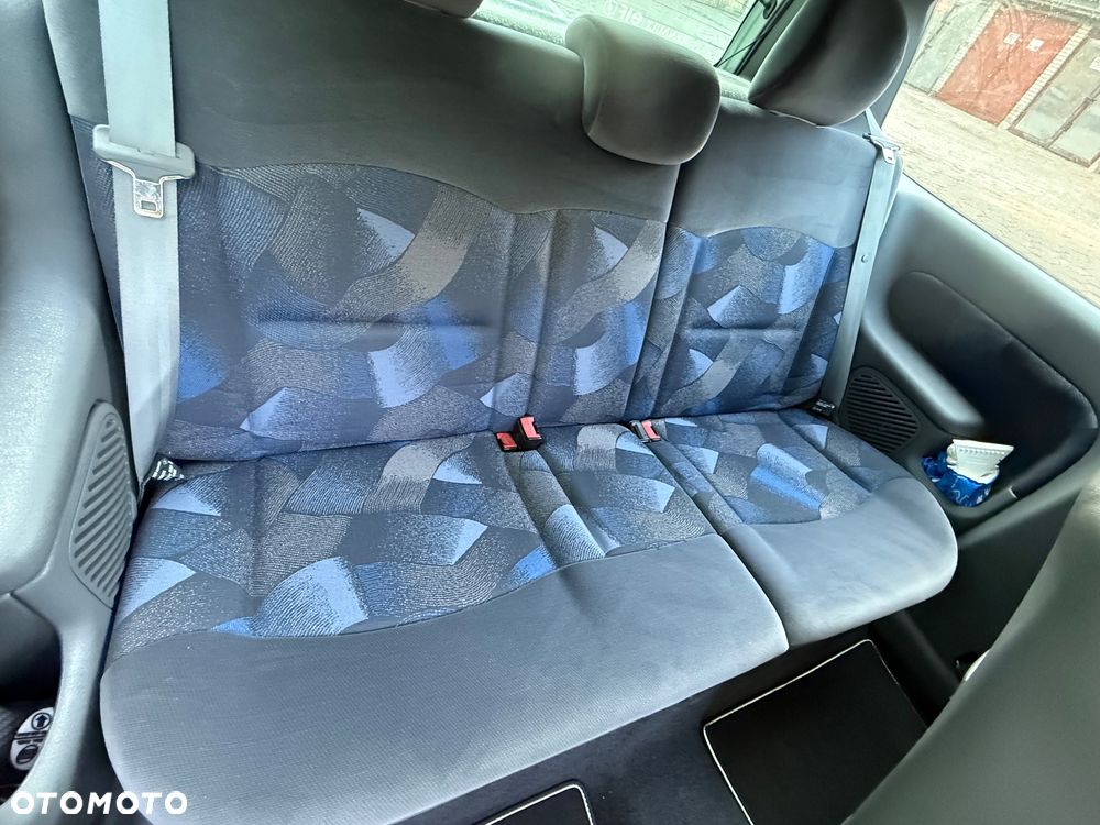 Renault Clio 1.4i RT - 16