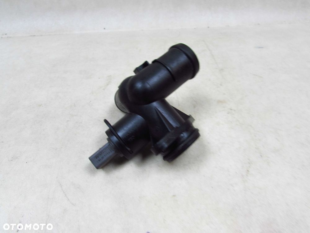 VW AUDI 2.0 TFSI BWE OBUDOWA TERMOSTATU KROCIEC TROJNIK WODY 06D121133C - 4