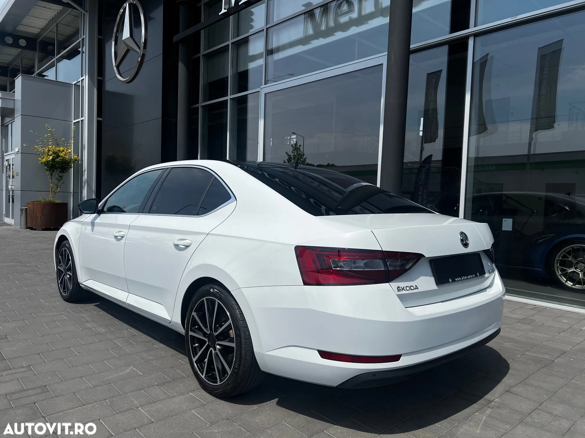 Skoda Superb 2.0 TDI Style - 3