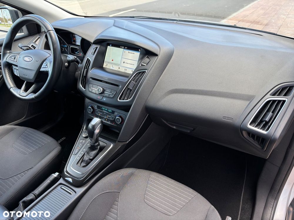 Ford Focus 2.0 TDCi DPF Start-Stopp-System Titanium - 28