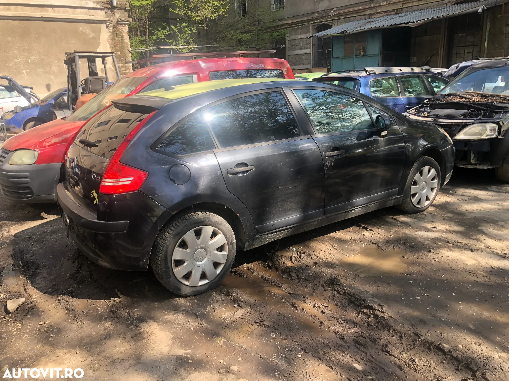 Dezmembrez Citroen C4 2006 negru diesel 4 usi - 2