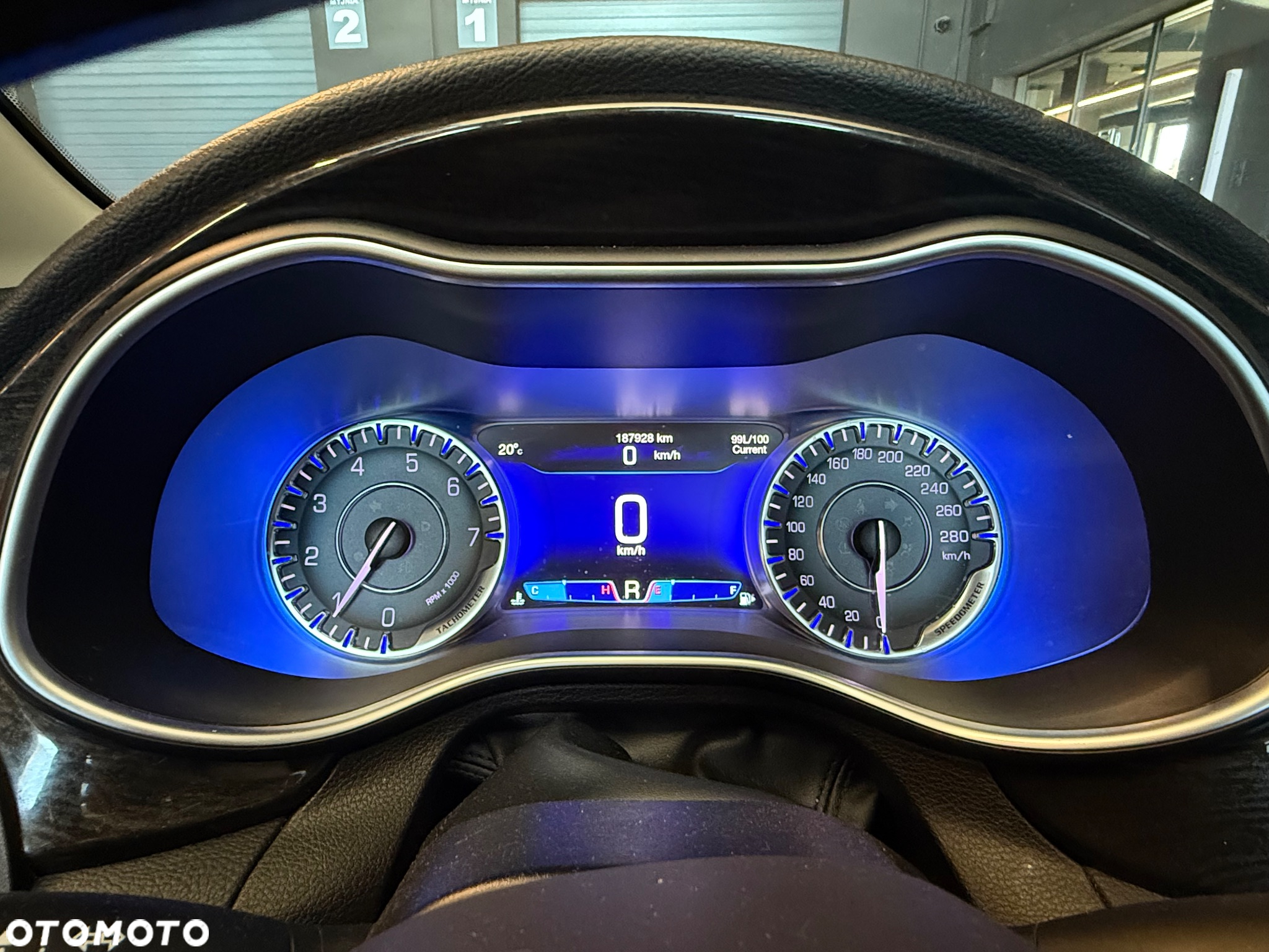 Chrysler 200 - 18