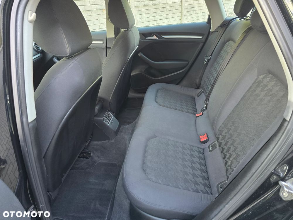 Audi A3 Sportback - 19