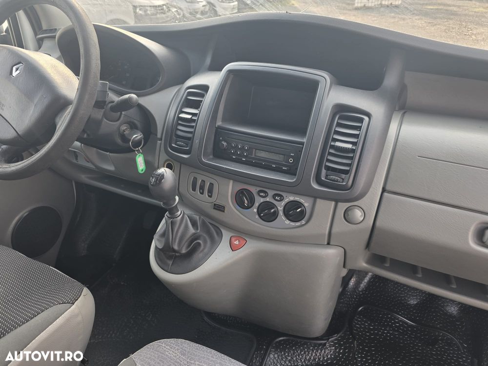 Renault TRAFIC - 7