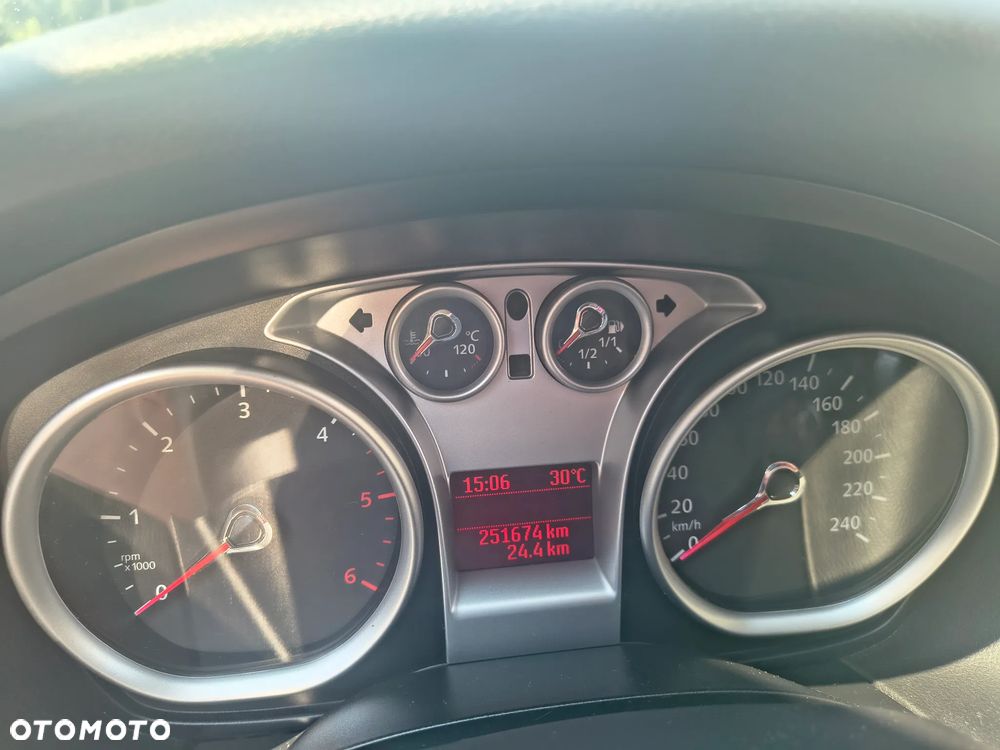 Ford Focus - 11
