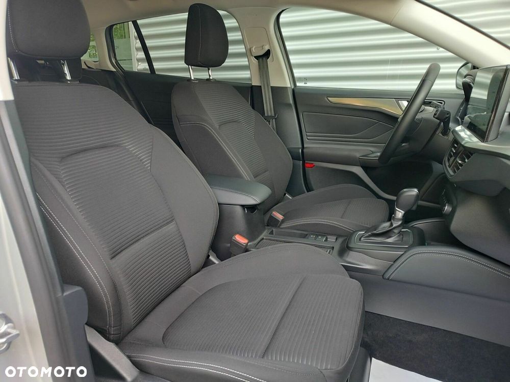 Ford Focus 1.0 EcoBoost mHEV Titanium X - 11