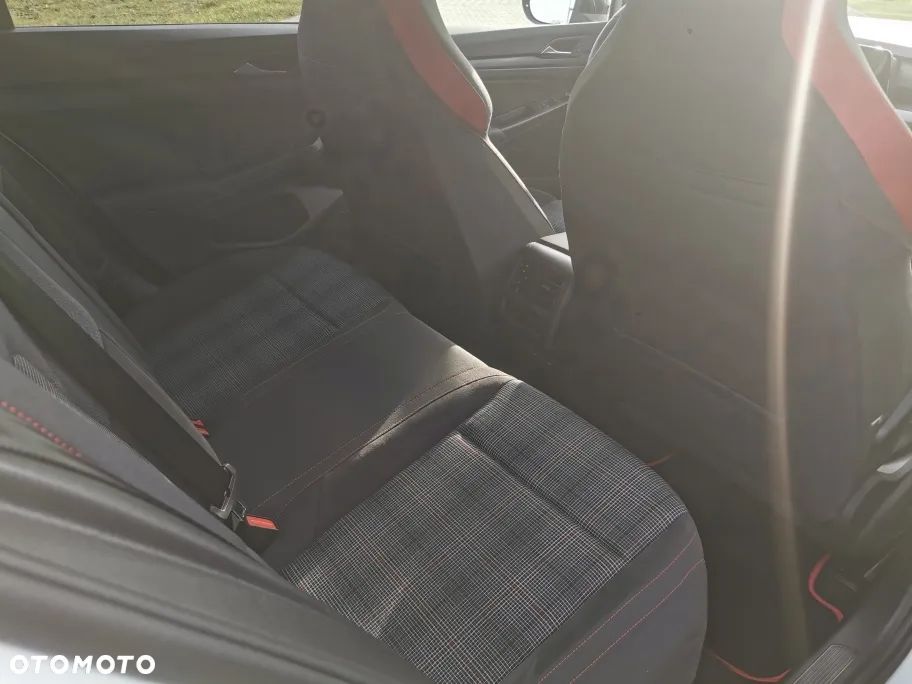 Volkswagen Golf 2.0 TSI OPF DSG GTI - 23