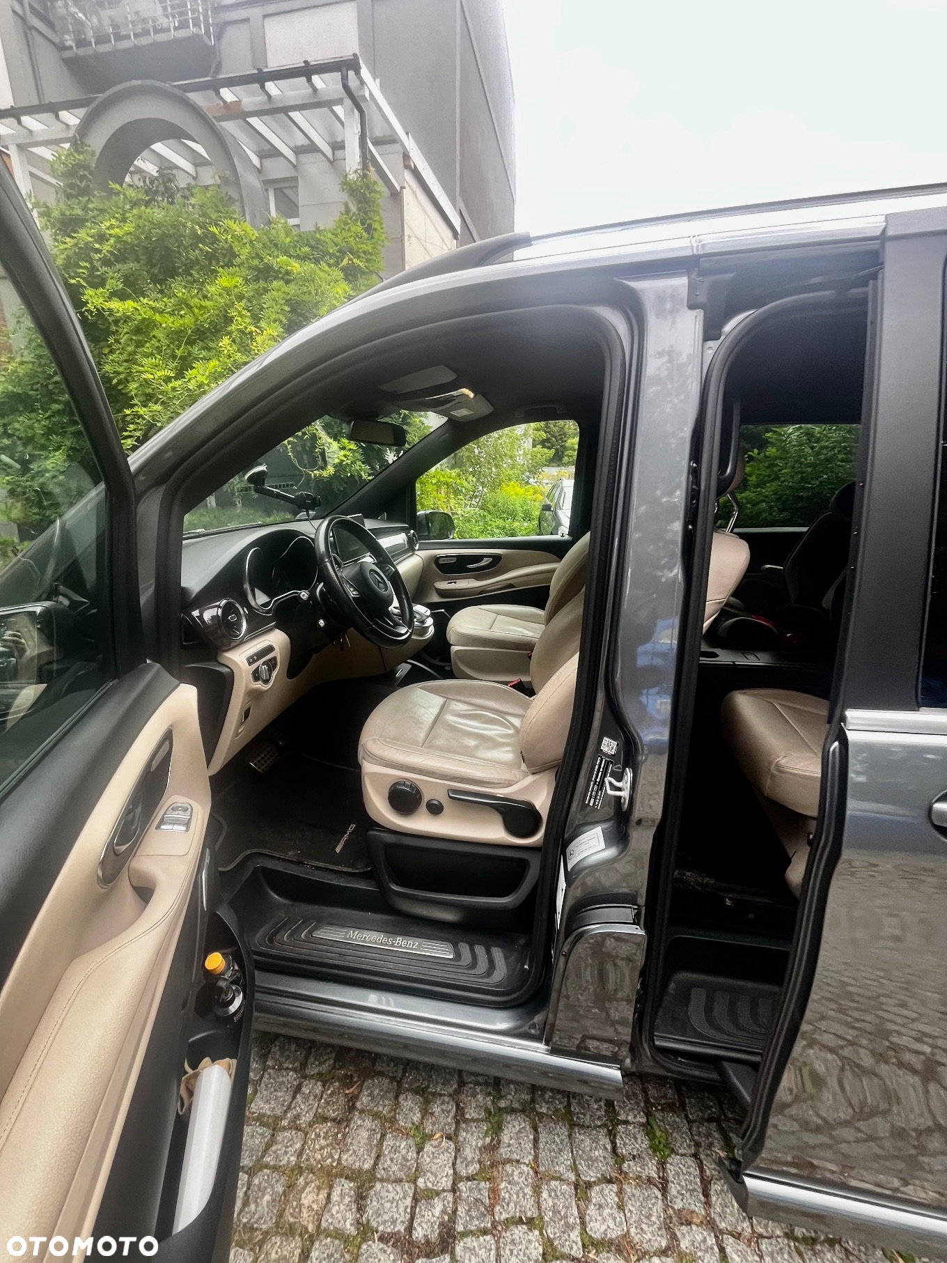 Mercedes-Benz Klasa V 300 d 4-Matic Avantgarde 9G-Tronic (d³ugi) - 11