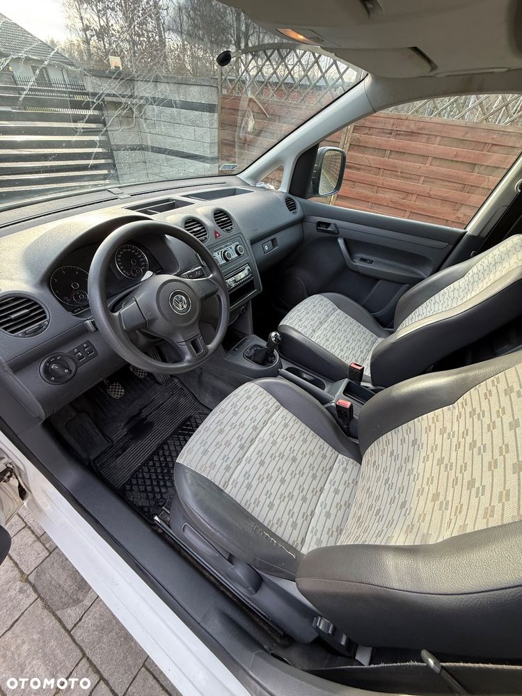 Volkswagen Caddy - 10