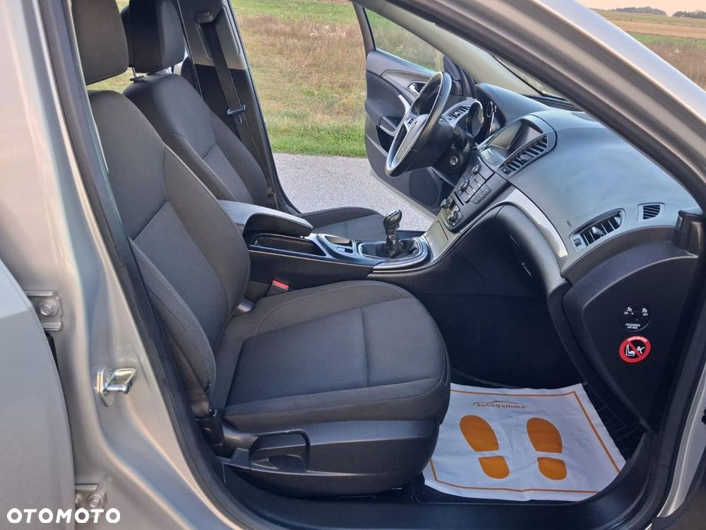 Opel Insignia - 18