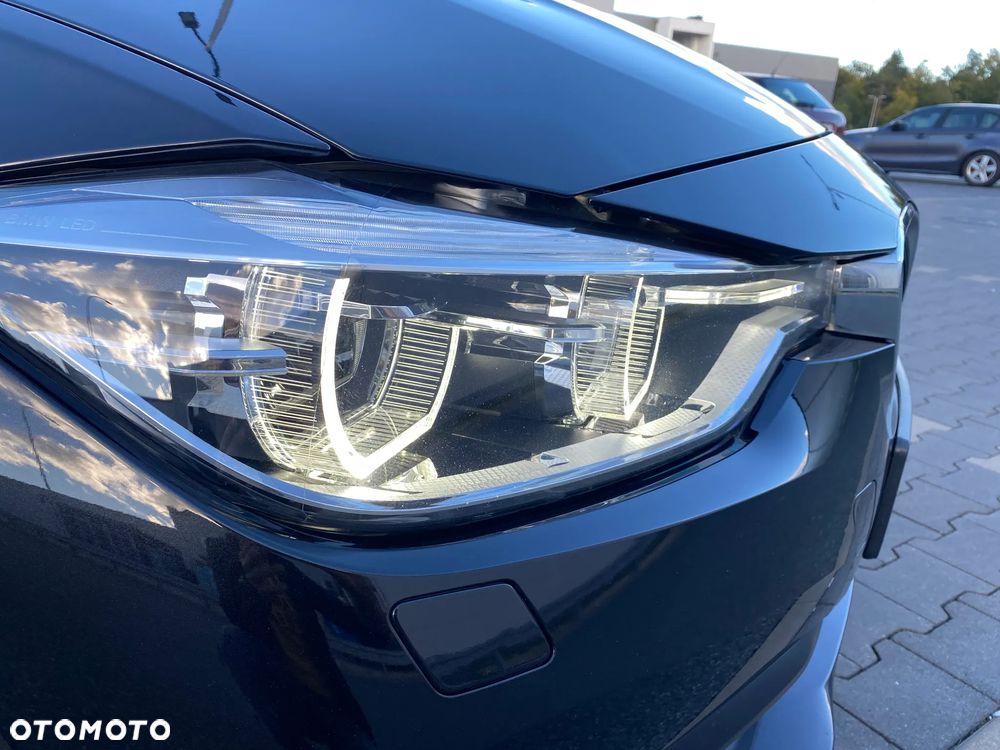 BMW Seria 3 318i Advantage - 9