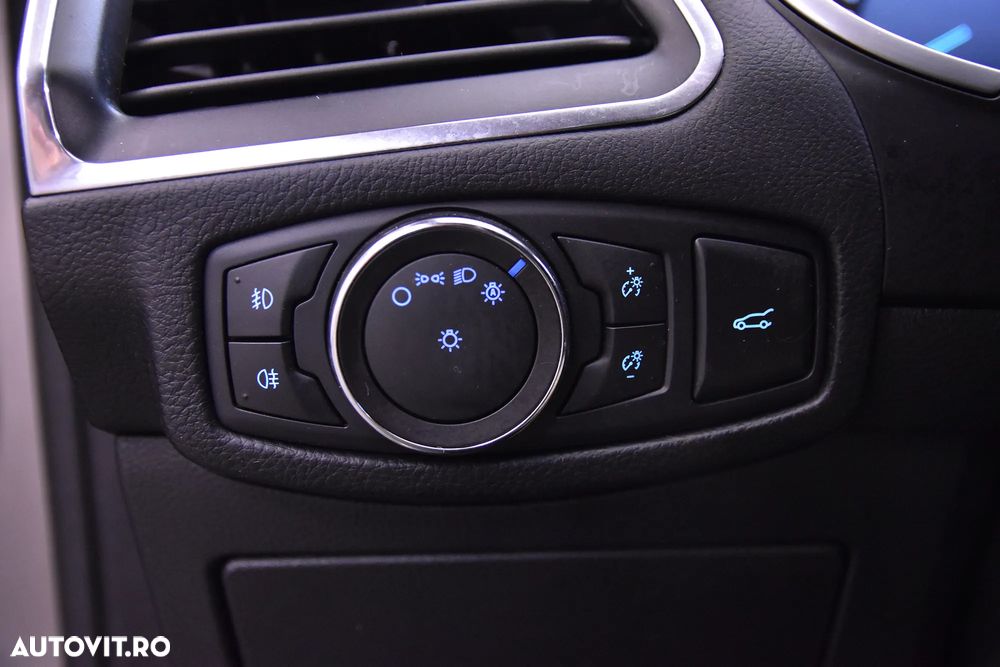 Ford S-Max - 15