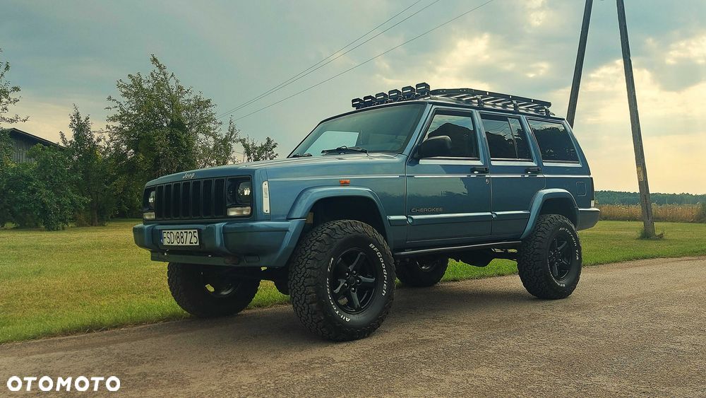 Jeep Cherokee - 3