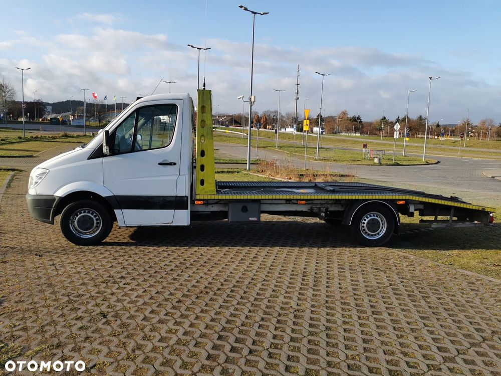 Mercedes-Benz Sprinter - 9