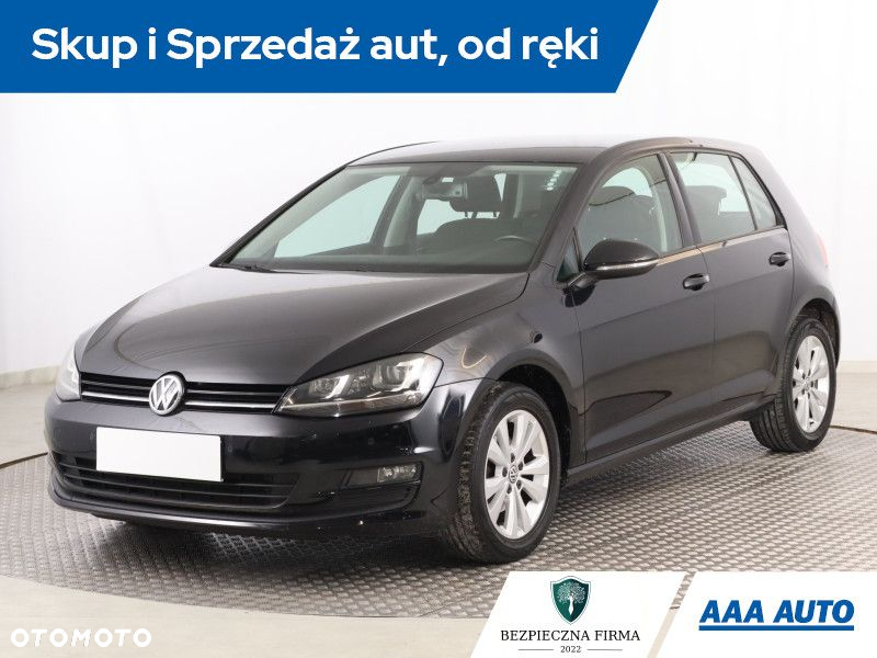 Volkswagen Golf - 2
