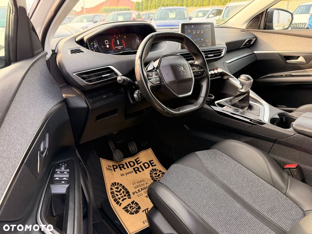 Peugeot 3008 1.2 PureTech Allure S&S - 11