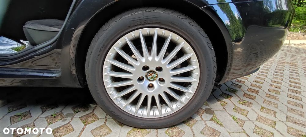 Alfa Romeo 159 1.9 JTDM 16V DPF Distinctive - 32