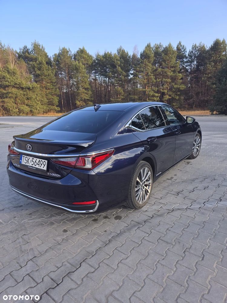 Lexus ES - 3