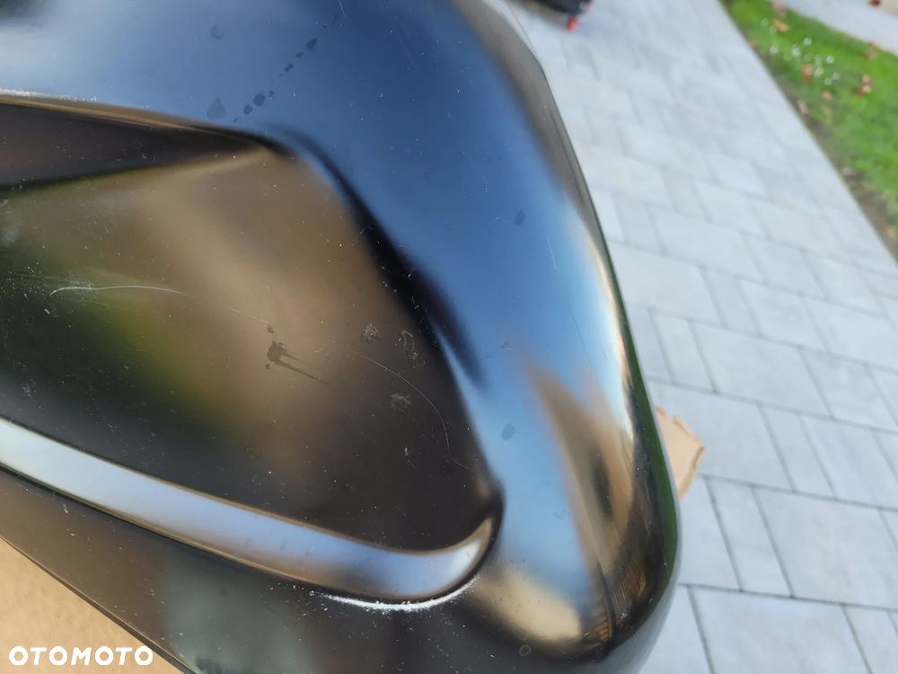 Bak, zbiornik paliwa Honda CB 1000R SC60 - 26