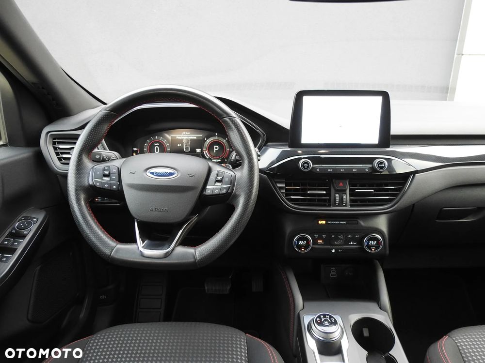 Ford Kuga 1.5 EcoBlue ST-LINE - 28
