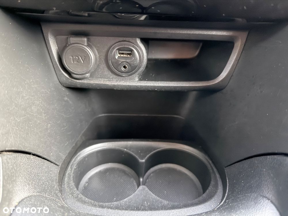 Peugeot 2008 1.2 Pure Tech Allure S&S - 24