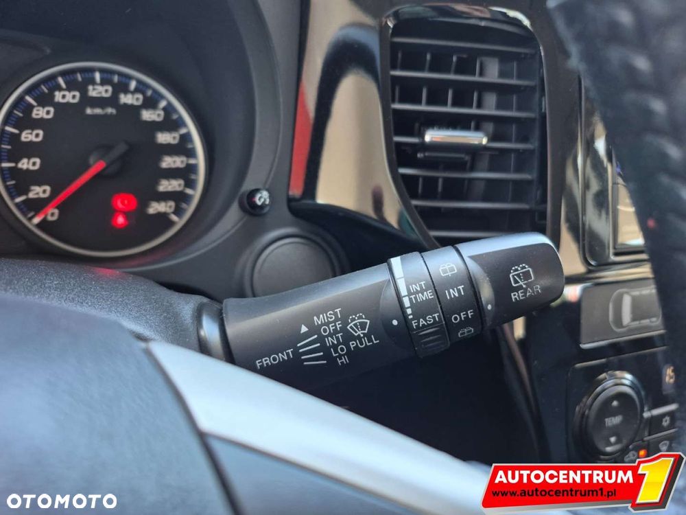 Mitsubishi Outlander - 31