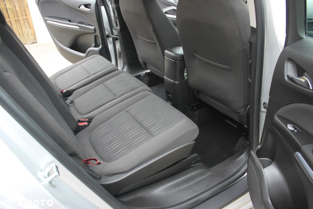 Opel Zafira - 15