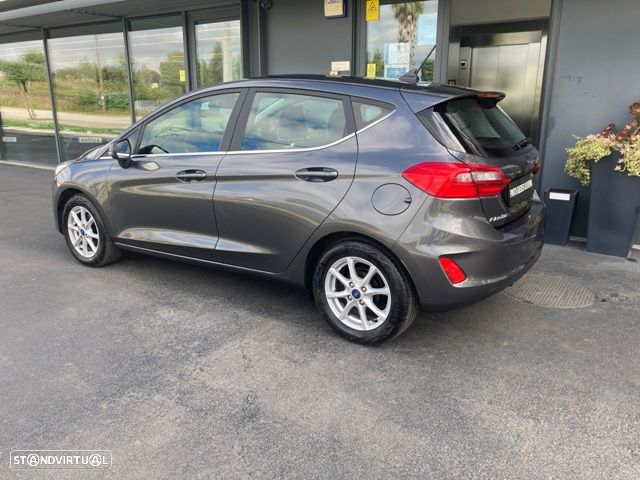 Ford Fiesta 1.0 EcoBoost Hybrid S&S TITANIUM - 6