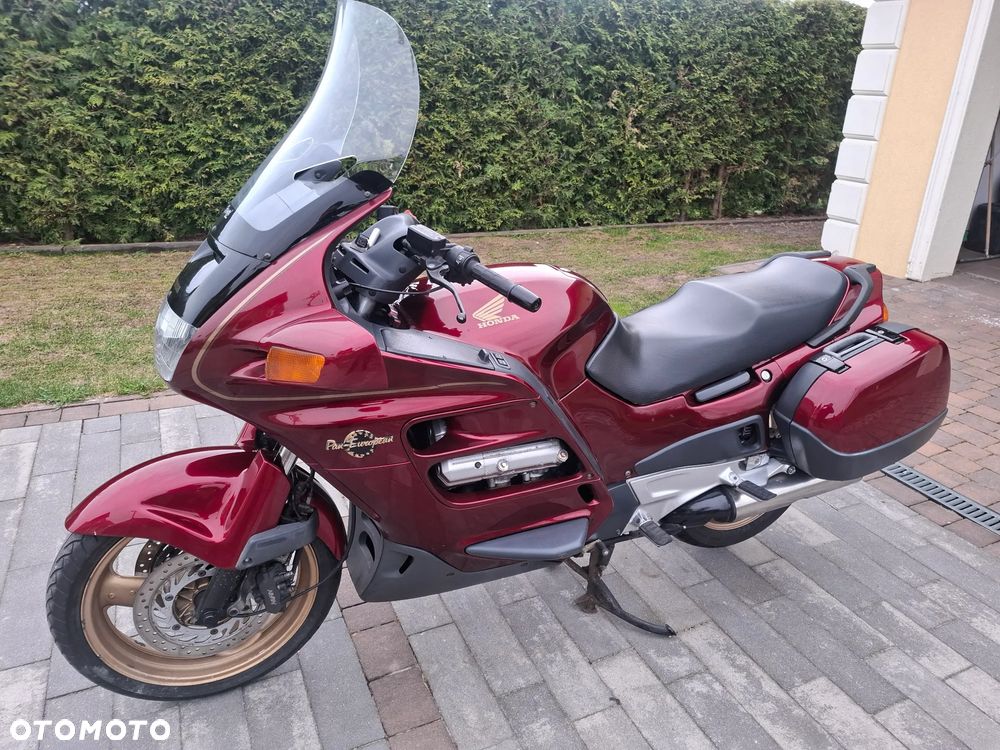 Honda ST - 1