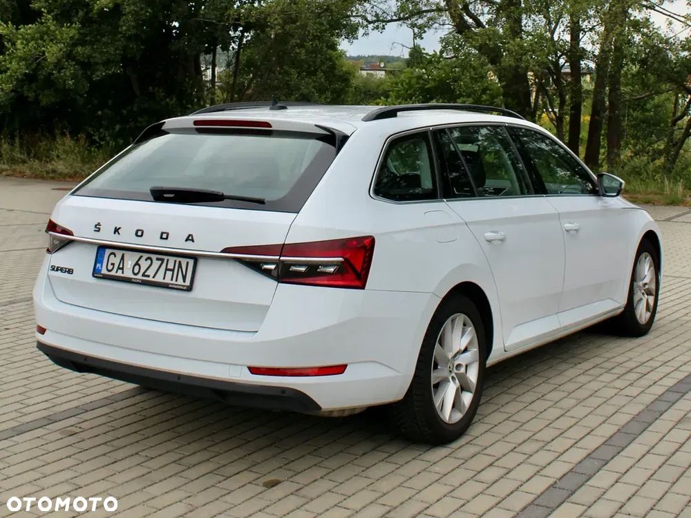 Skoda Superb 2.0 TSI Ambition DSG - 7