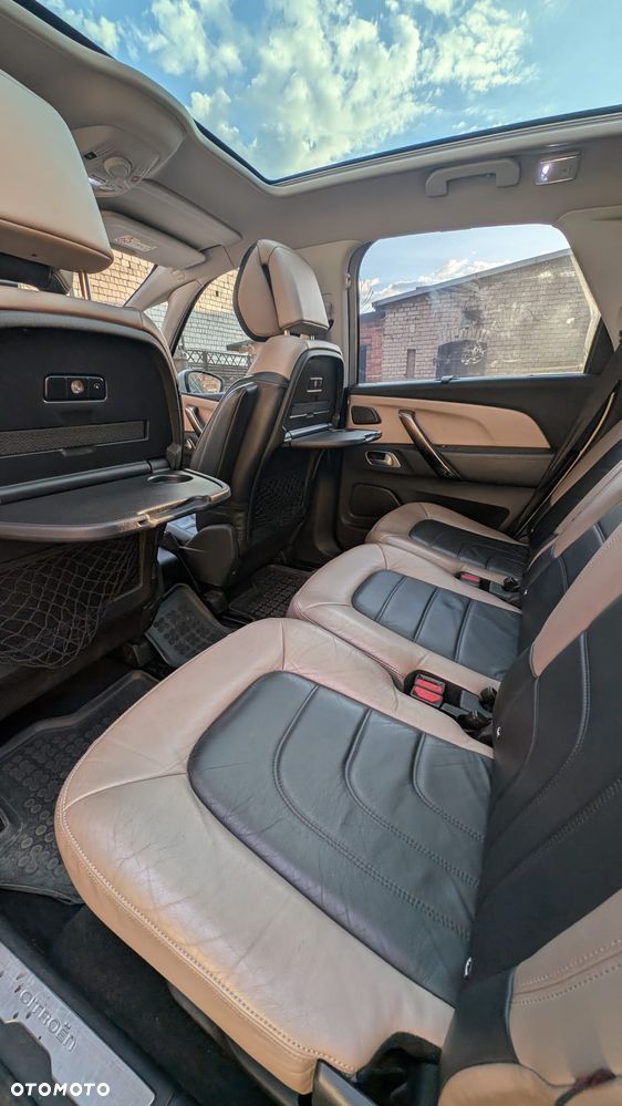 Citroën C4 Picasso e-HDi 115 ETG6 Exclusive - 12