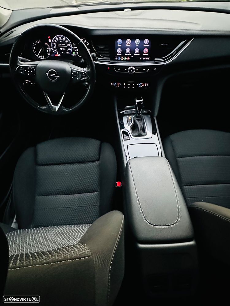 Opel Insignia Grand Sport - 8