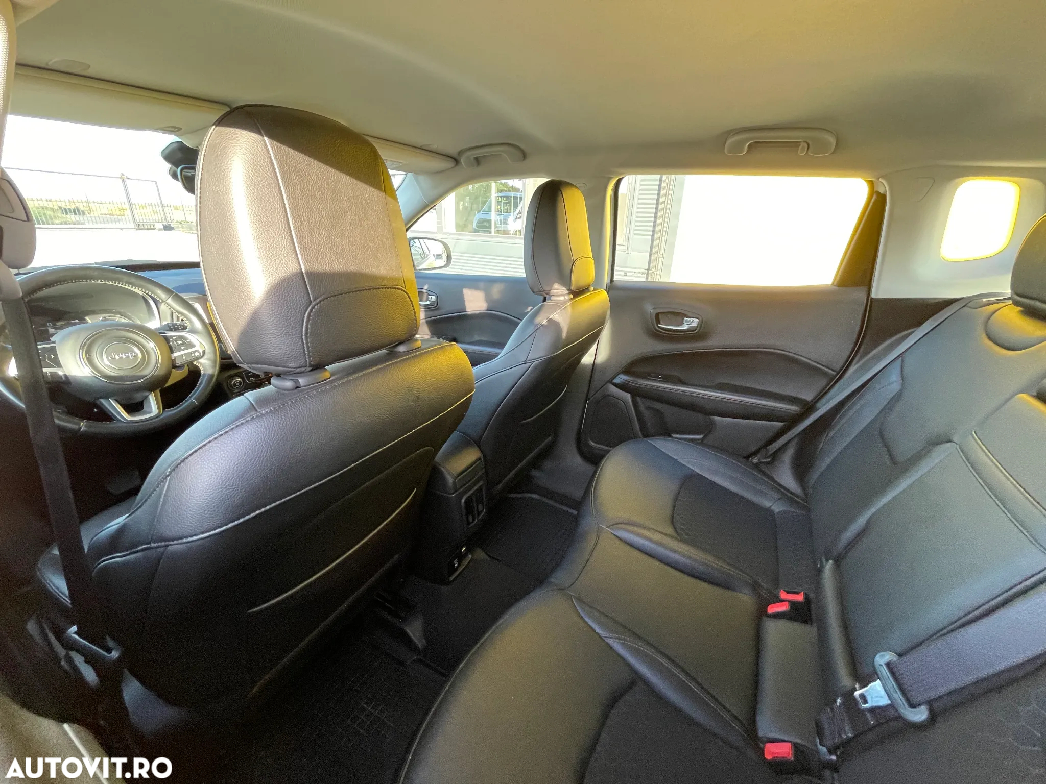 Jeep Compass - 9