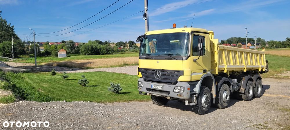 Mercedes-Benz Actros - 1