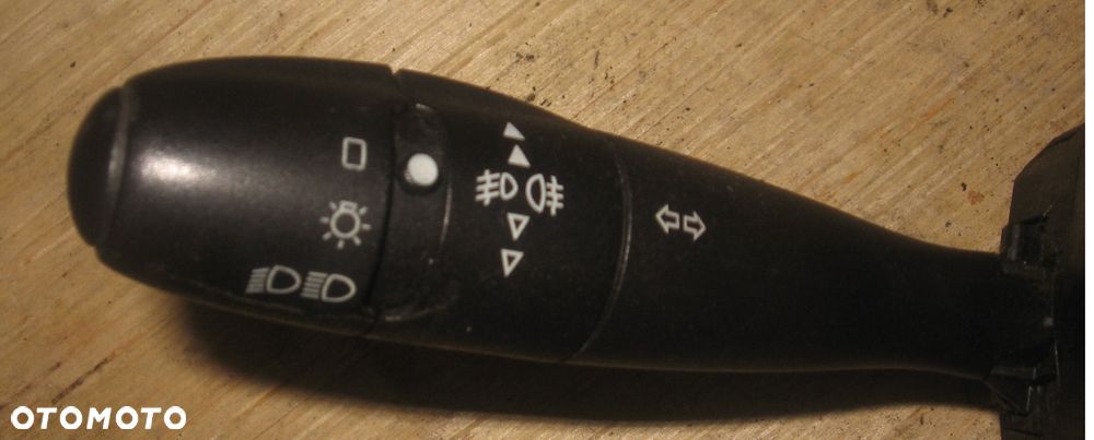 CITROEN C3 przełącznik świateł kierunków manetka 96488214XT - 4