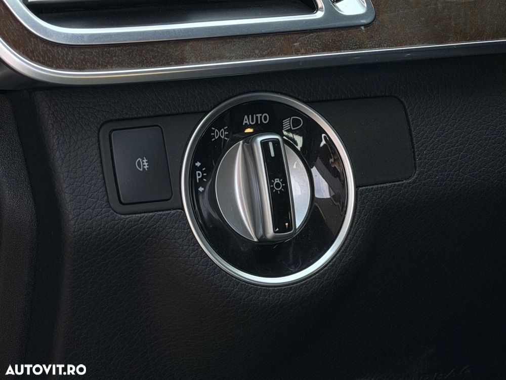 Mercedes-Benz E 220 CDI 7G-TRONIC Avantgarde - 22