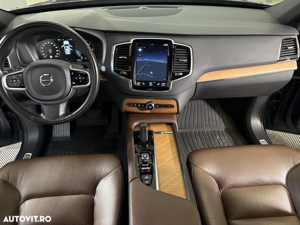 Volvo XC 90 - 10