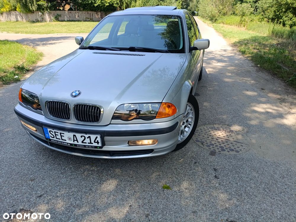 BMW Seria 3 - 1