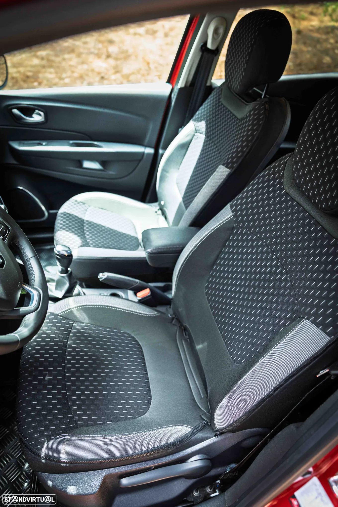 Renault Captur 1.5 dCi Exclusive C/Pneu - 31