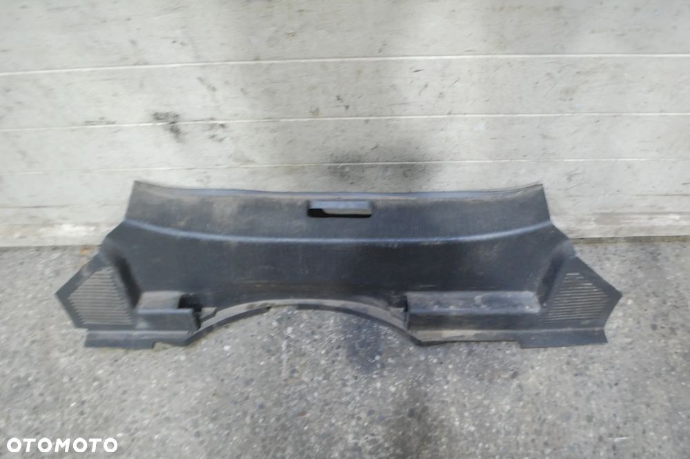 OSŁONA MASKOWNICA PASA TYŁ TYLNA BAGAŻNIKA 24464146 OPEL ASTRA H III OPC 3D - 2