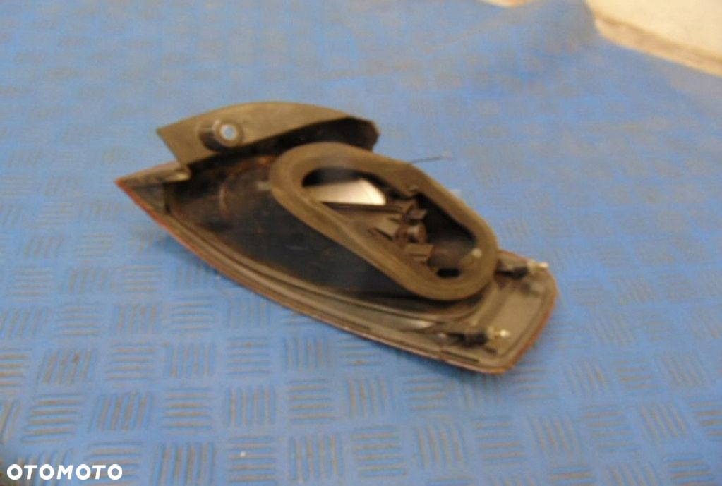 FIAT CROMA II LAMPA TYLNA LEWA STAN WIDOCZNY NA ZDJĘCIU - 5