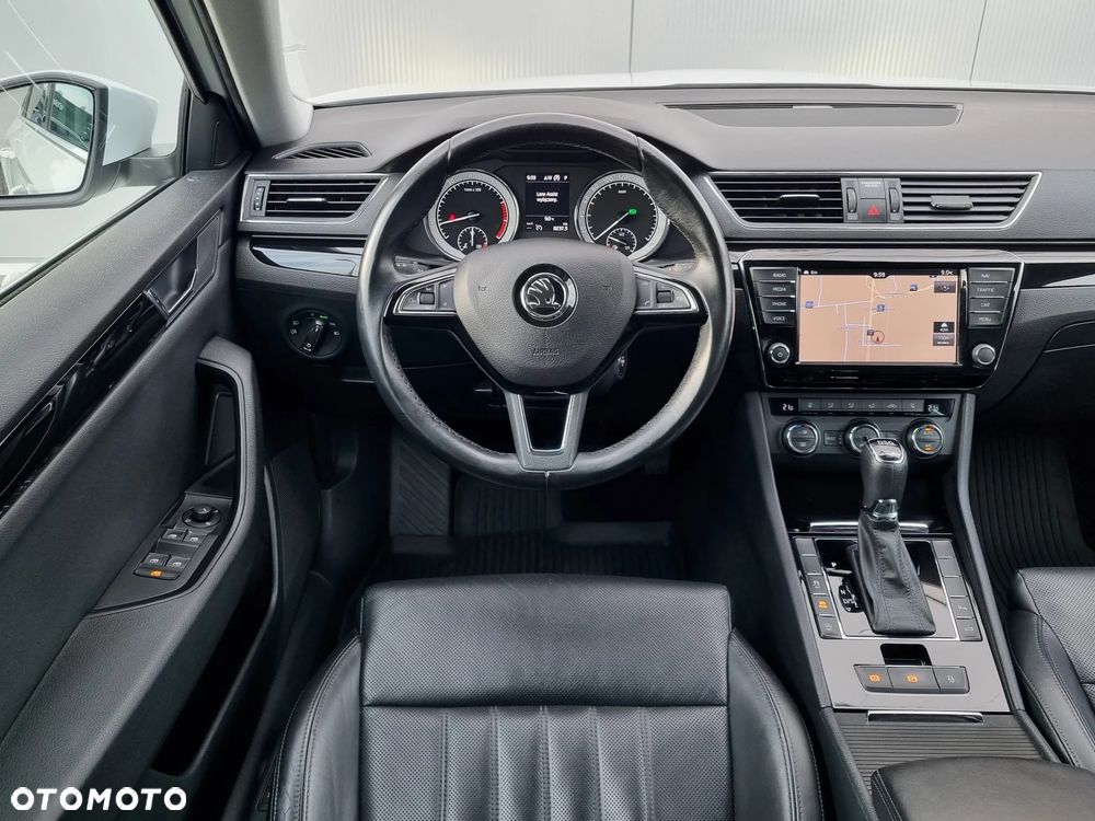 Skoda Superb 2.0 TSI L&K DSG - 19