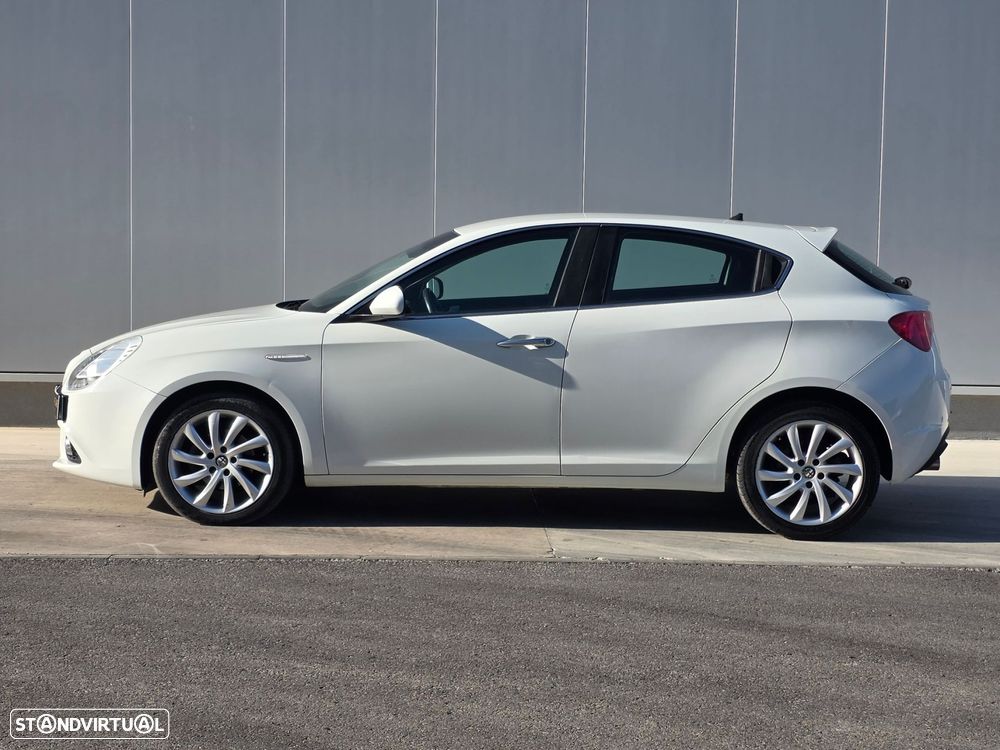 Alfa Romeo Giulietta 1.6 JTDM Distinctive - 7
