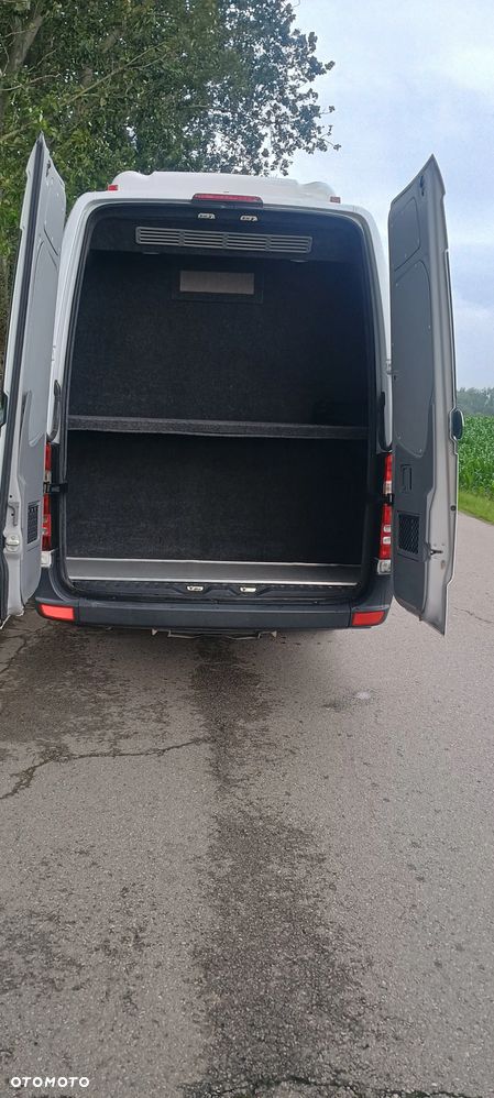 Mercedes-Benz Sprinter - 7